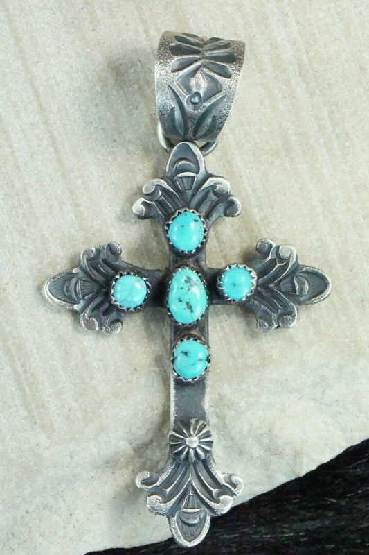 Turquoise and Sterling Silver Pendant - Eva & Linberg Billah