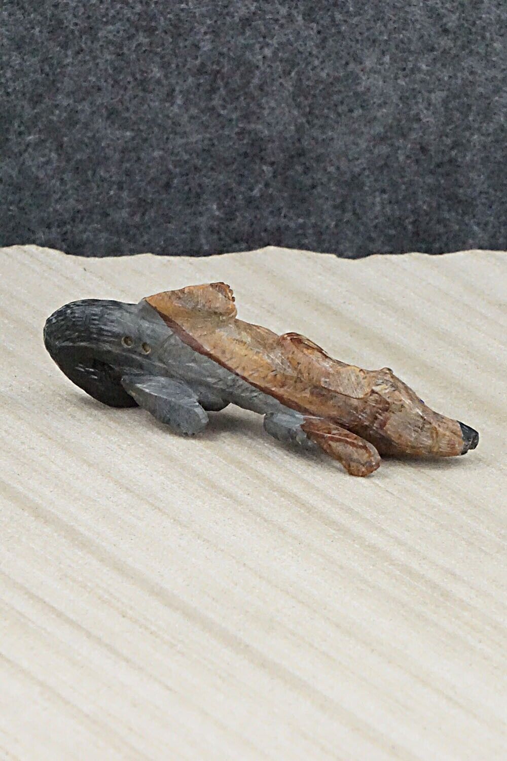 Wolf Zuni Fetish Carving - Lance Cheama