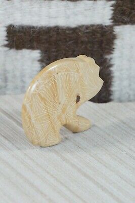 Bear Zuni Fetish Carving - Jonathan Natewa
