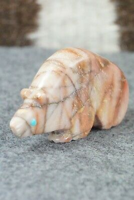 Bear Zuni Fetish Carving - Ronnie Lunasee