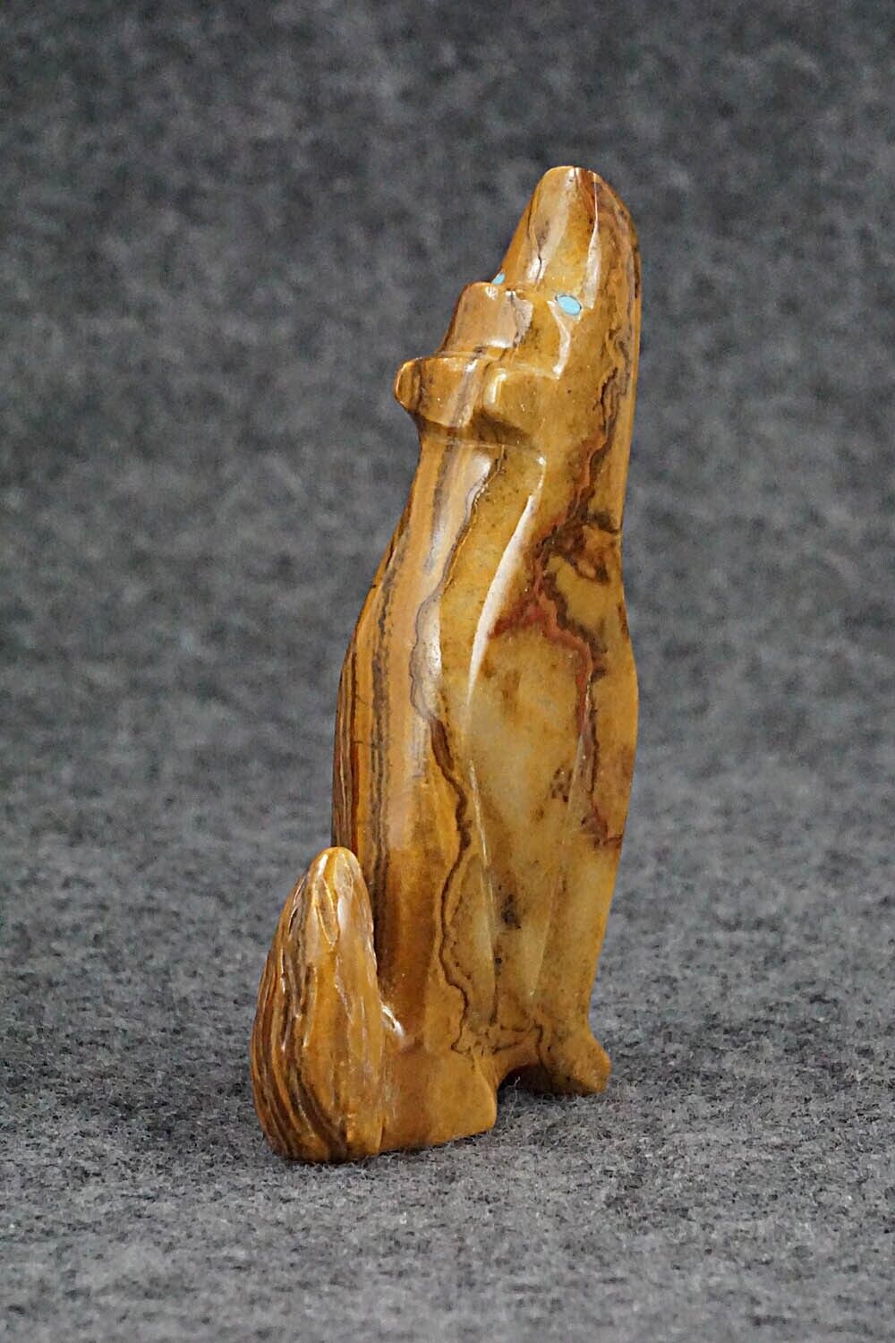 Coyote Zuni Fetish Carving - Rodney Laiwakete