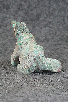 Wolf Zuni Fetish Carving - Jon Quam