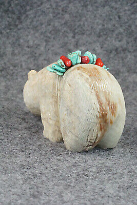 Bear Zuni Fetish Carving - Paulette Quam