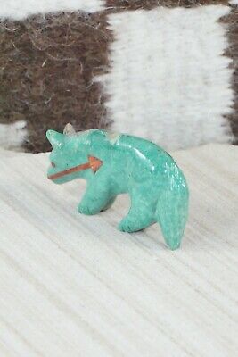 Wolf Zuni Fetish Carving - Andres Quandelacy