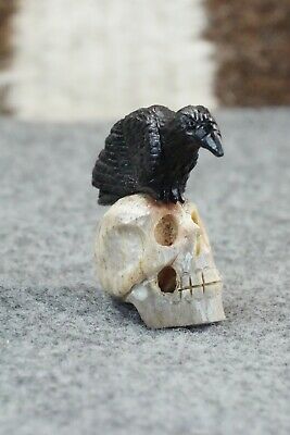 Crow Zuni Fetish Carving - Esteban Najera