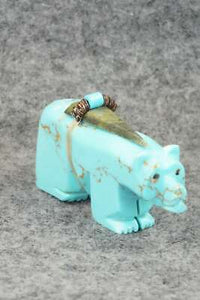 Bear Zuni Fetish Carving - Alex Tsethlikai