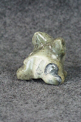 Rabbit Zuni Fetish Carving - Louise Ponchuella