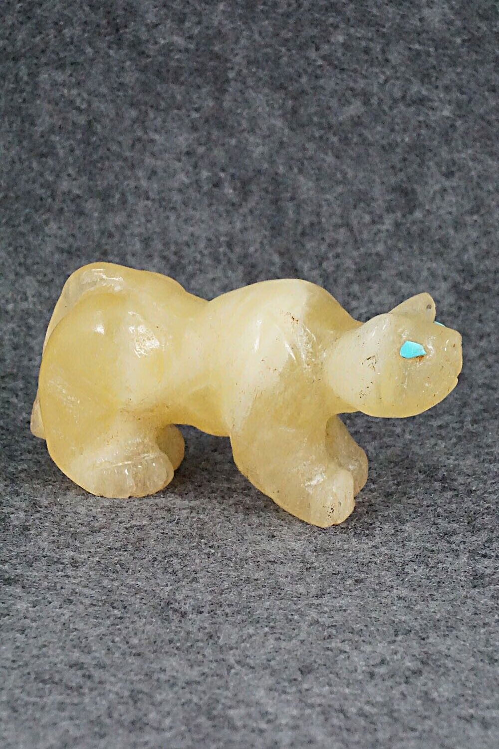 Mountain Lion Zuni Fetish Carving - Jon Quam
