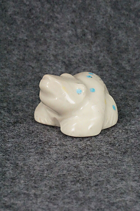 Frog Zuni Fetish Carving - Marvelita Phillips