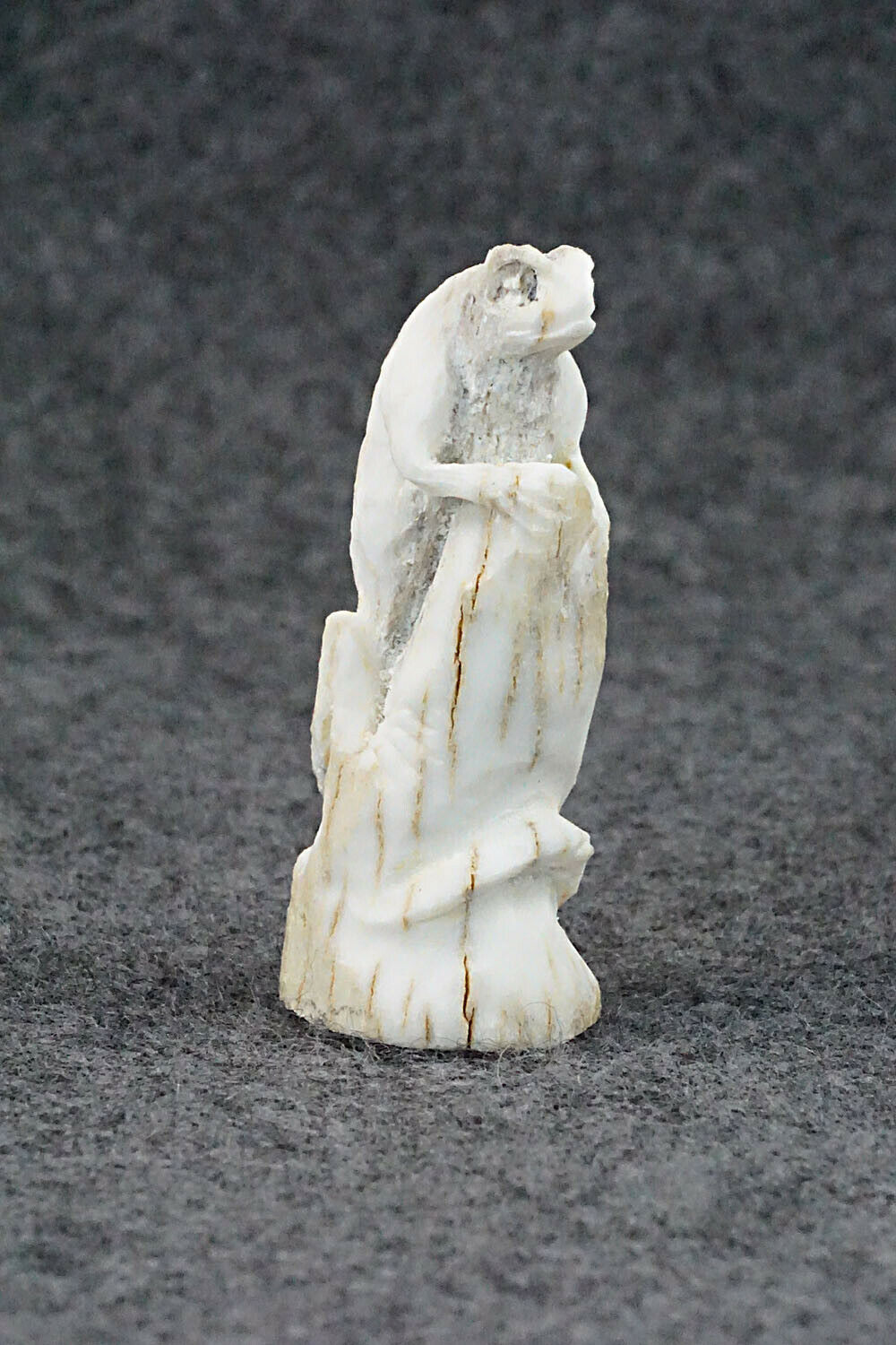 Iguana Fetish Carving - Lewis Malie Jr.