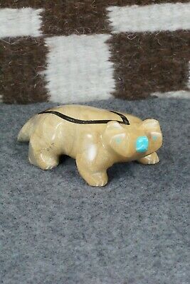 Badger Zuni Fetish Carving - Enrike Leekya