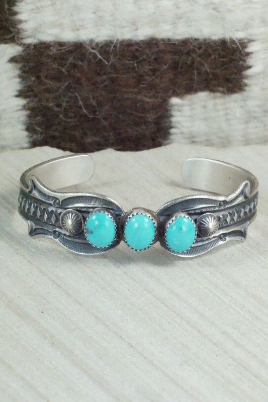Turquoise and Sterling Silver Bracelet - Eva & Linberg Billah