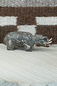 Elephant Zuni Fetish Carving - Brian K. Laate