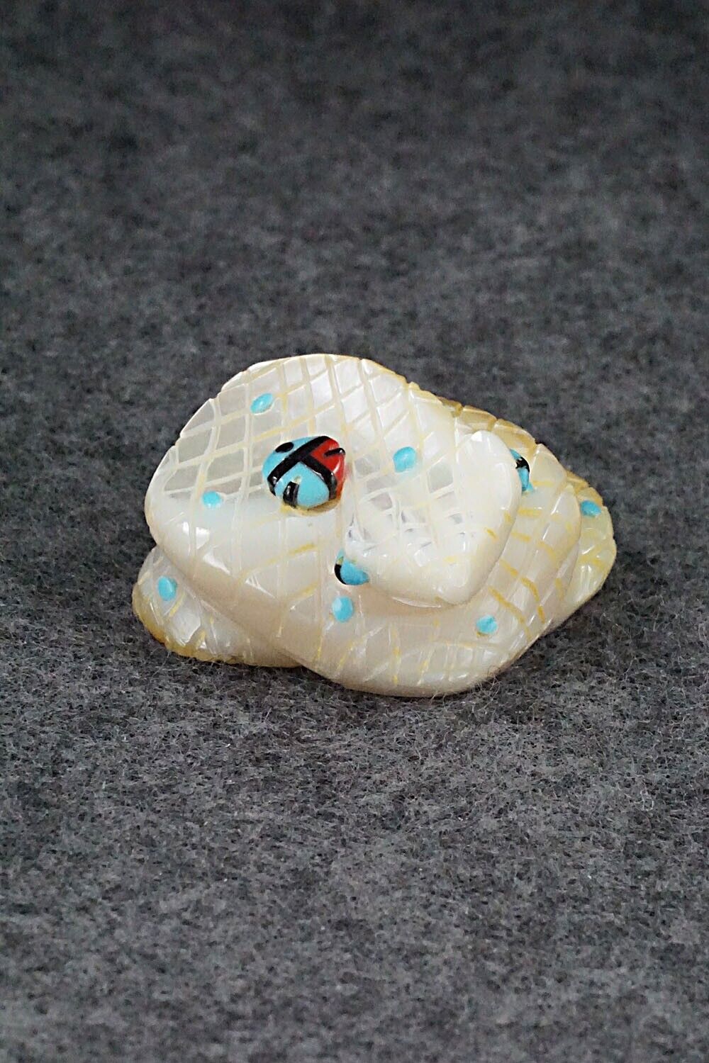 Rattlesnake Zuni Fetish Carving - Danette Laate