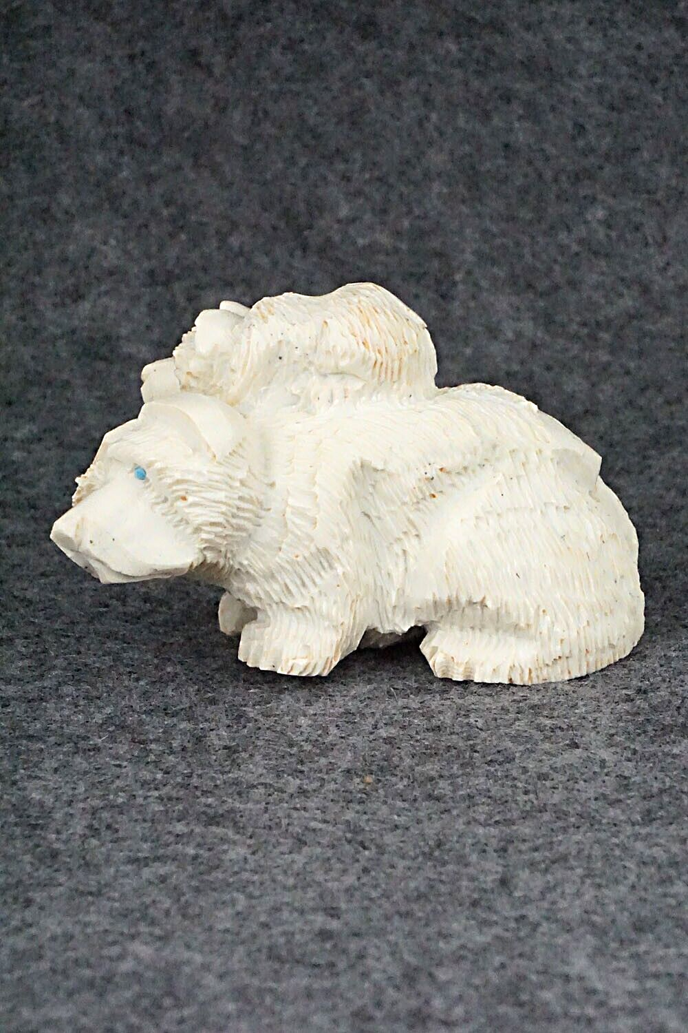Bear Zuni Fetish Carving - Adrian Cachini