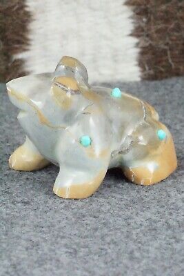 Frog Zuni Fetish Carving - Enrike Leekya