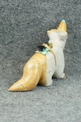 Wolf Zuni Fetish Carving - Enrike Leekya
