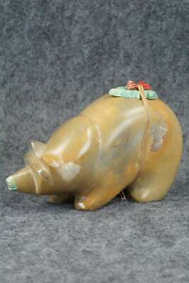 Bear Zuni Fetish Carving - Enrike Leekya