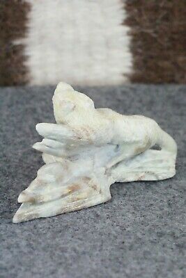Wolf Zuni Fetish Carving - Calvin Weeka Jr.