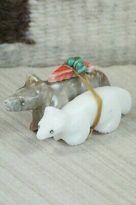 Wolf Zuni Fetish Carving - Daisy Natewa