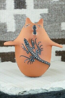 Zuni Pottery - Lorenda Cellicion
