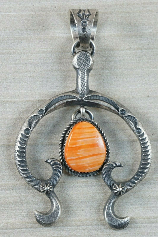 Navajo Spiny Oyster and Sterling Silver Pendant - Eva & Linberg Billah - High Lonesome Trading