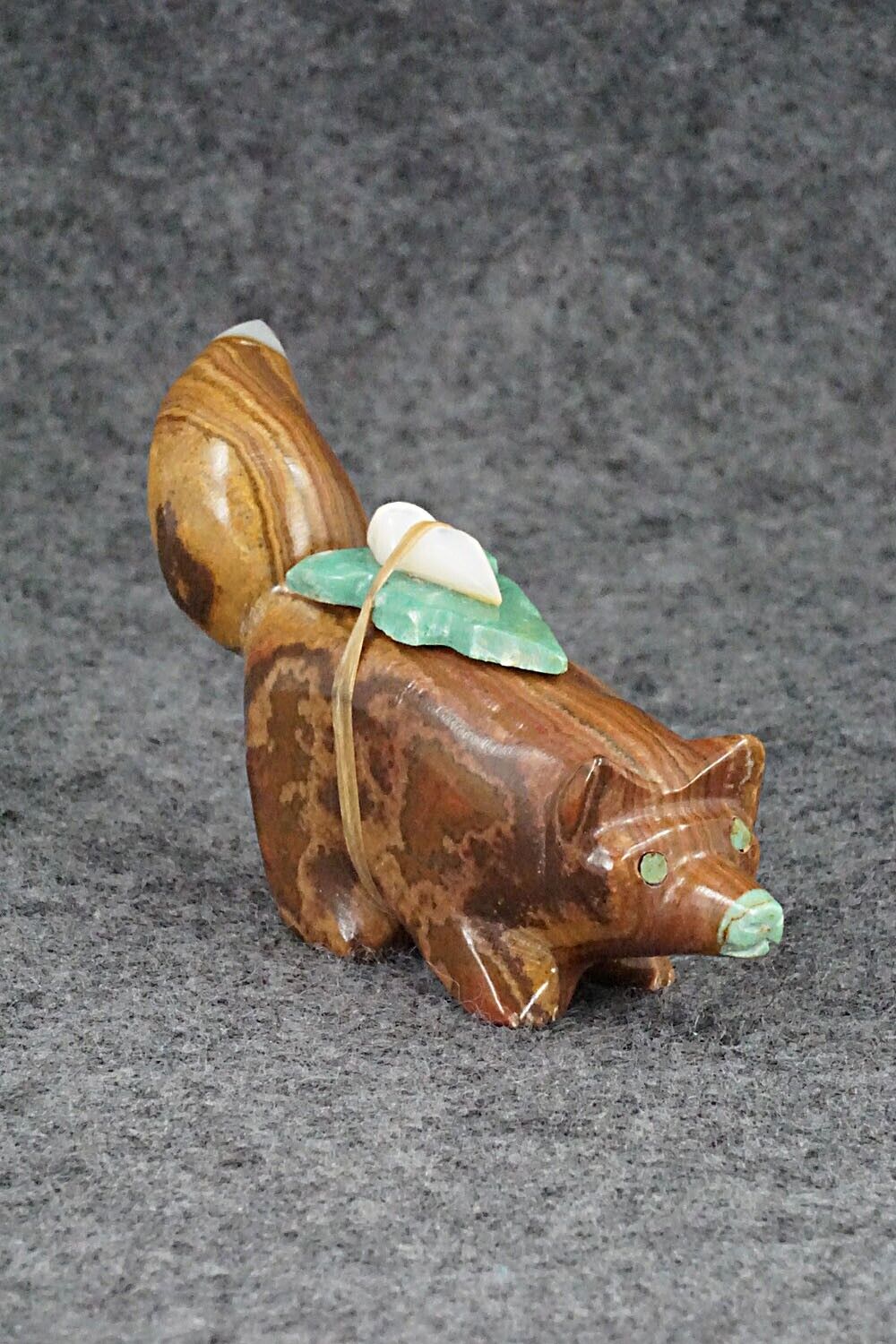 Wolf Zuni Fetish Carving - Enrike Leekya
