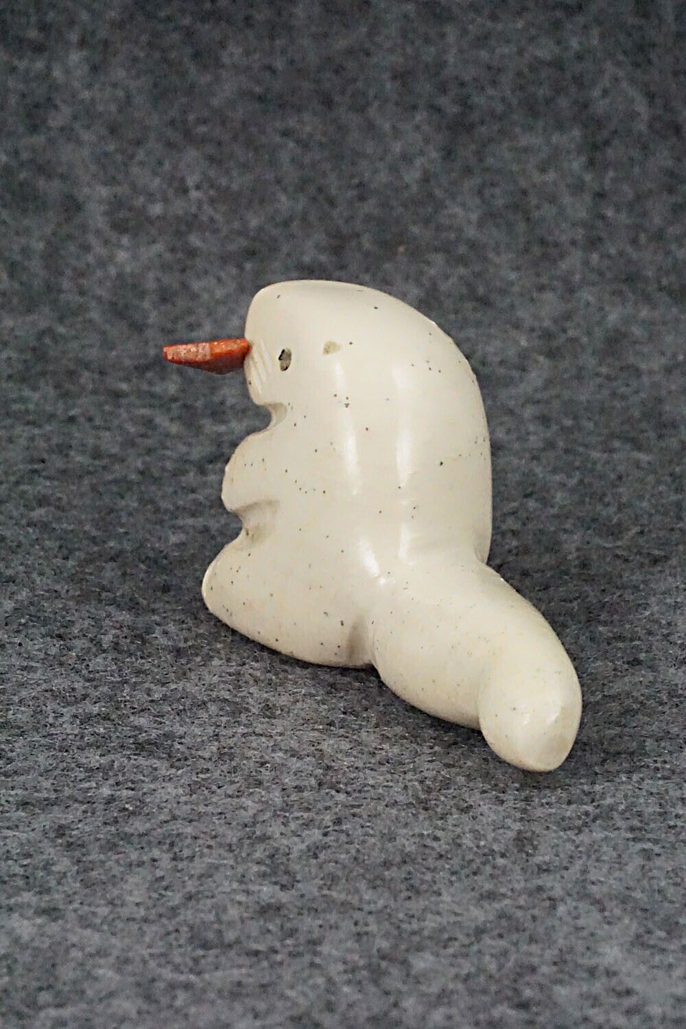 Otter Zuni Fetish Carving - Justin Red Elk