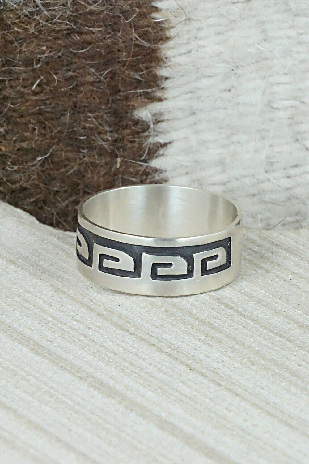 Sterling Silver Ring - Lester Gene - Size 15