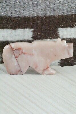 Bear Zuni Fetish Carving - Bernard Laiwakete