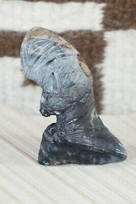 Bat Zuni Fetish Carving - Derrick Kaamasee