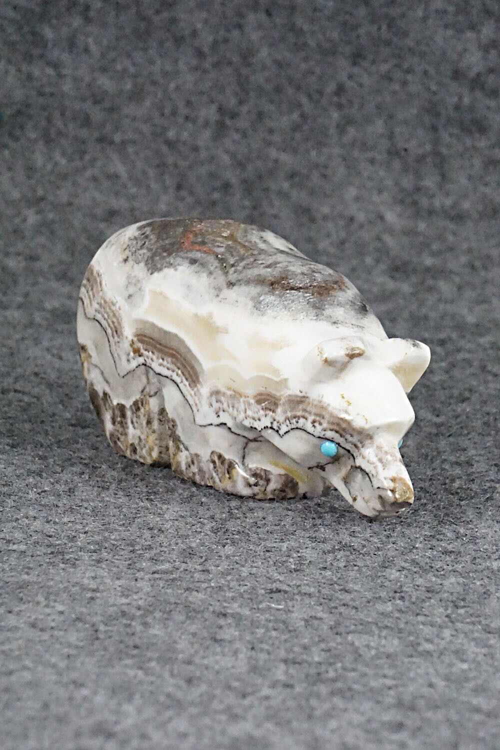 Bear Zuni Fetish Carving - Ronnie Lunasee