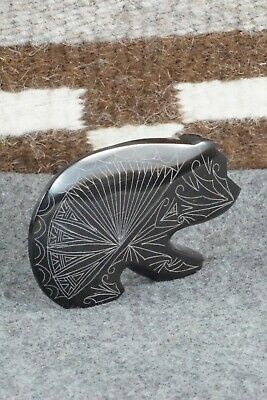 Bear Zuni Fetish Carving - Jonathan Natewa