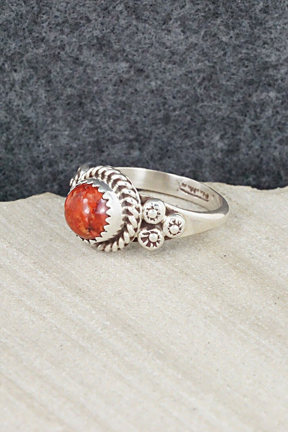 Spiny Oyster & Sterling Silver Ring - Freda Martinez - Size 8.25