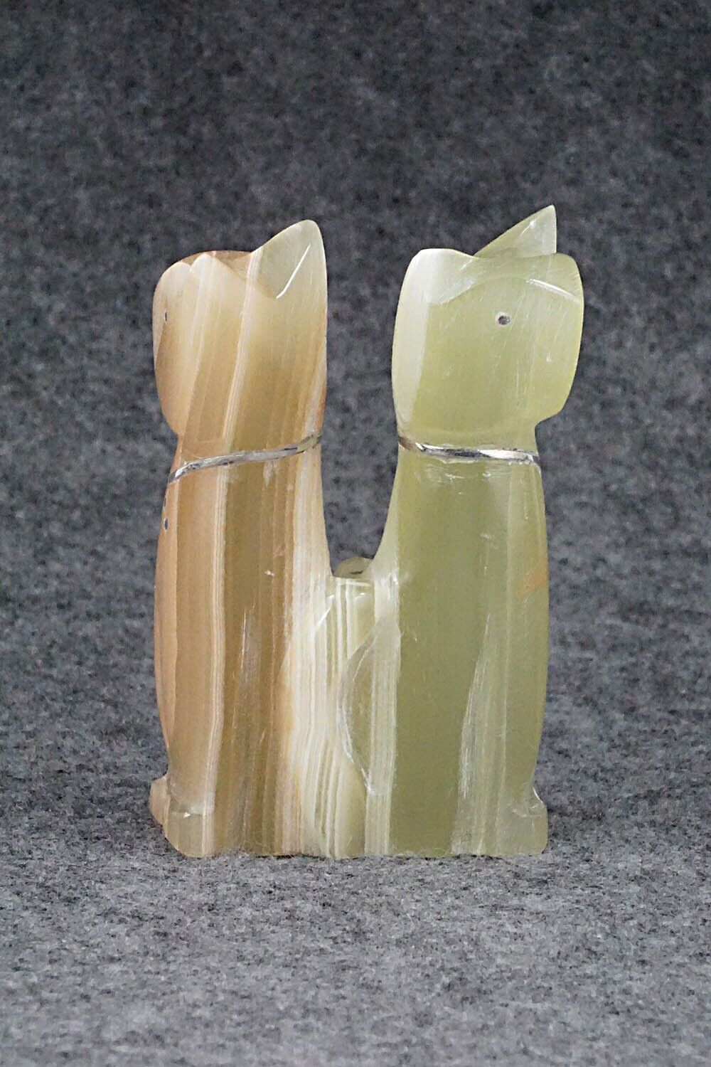 Cat Zuni Fetish Carving - Kenny Chavez