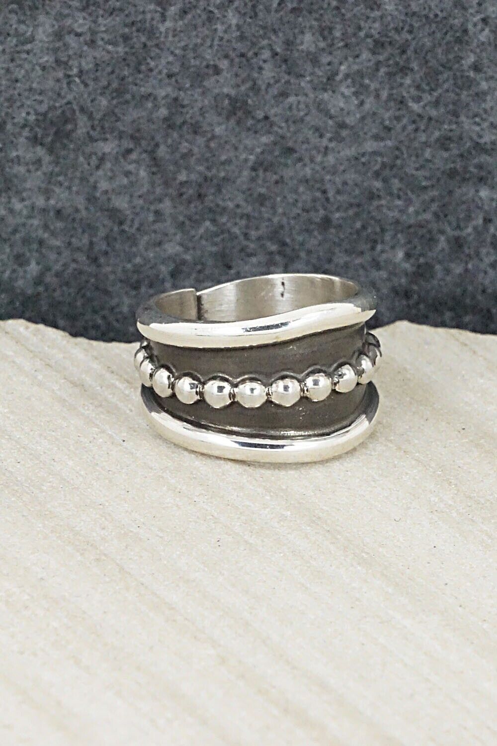 Sterling Silver Ring - Tom Hawk - Size 8.5