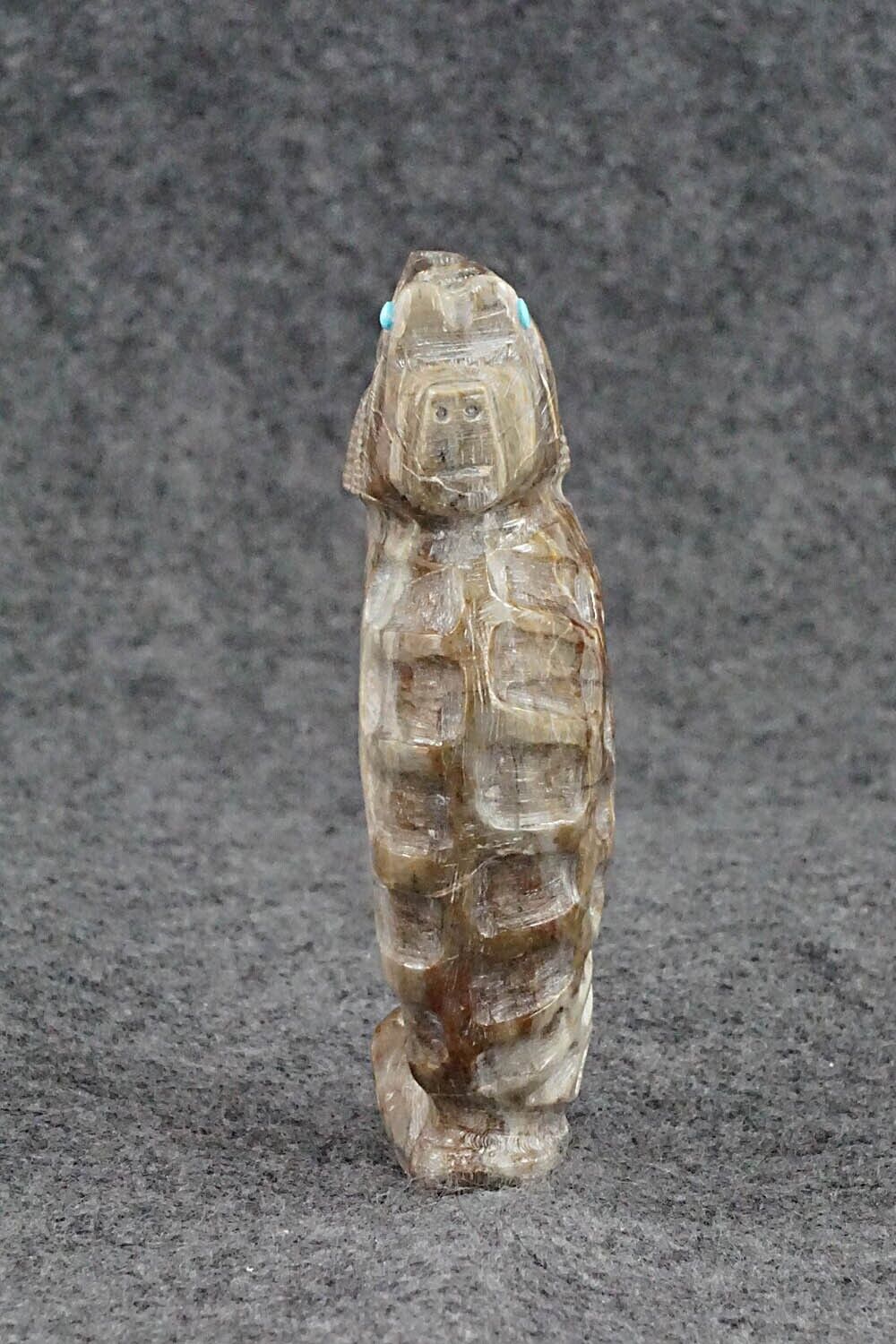 Seahorse Zuni Fetish Carving - Carlton Kaamasee