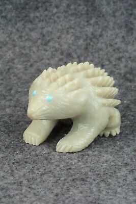 Porcupine Zuni Fetish Carving - Jonas Hustito