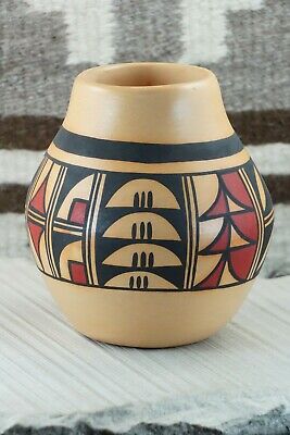 Hopi Pottery - D. Tsiny