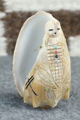 Corn Maiden Zuni Fetish Carving - Kevin Quam
